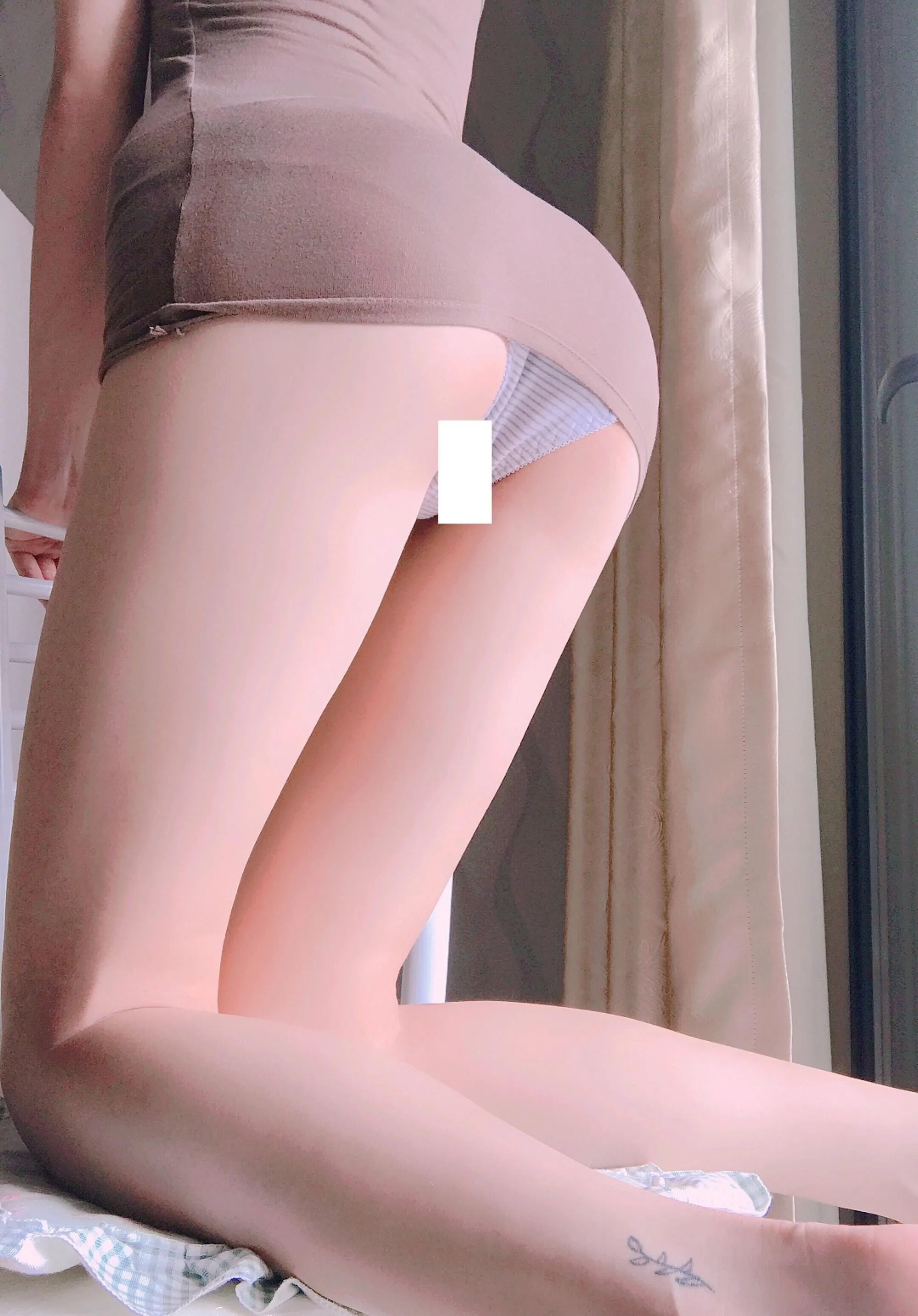 眼酱大魔王w – NO.009 合集-人妻感家居风 [8P]插图7